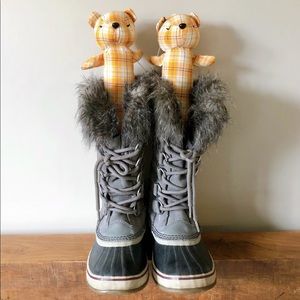 Pair Boots Shaper & Charcoal Shoe Deodorizer